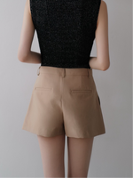 tucked mini pants