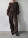 loose sweat pants