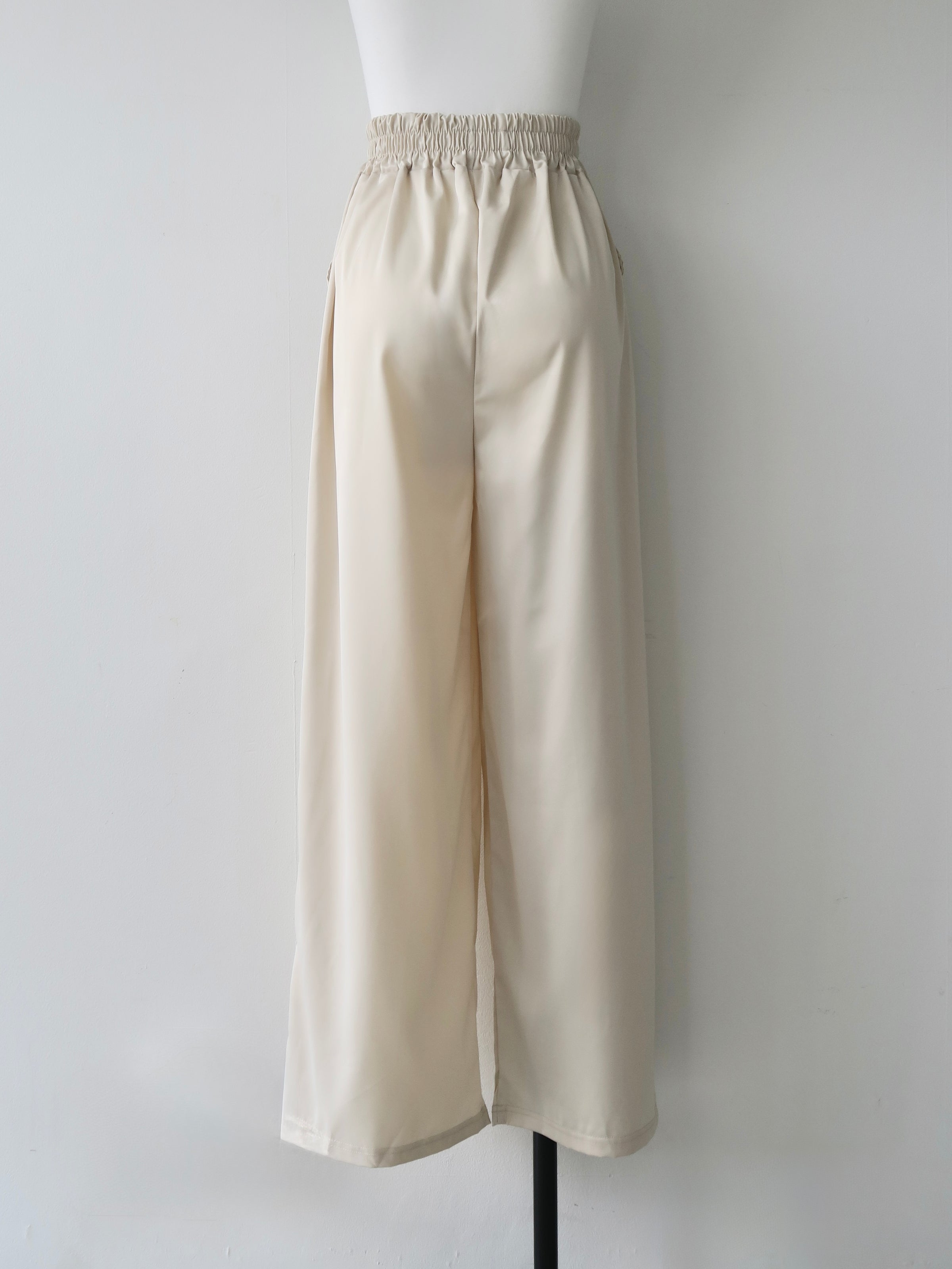 sample sale / one shoulder satin set up