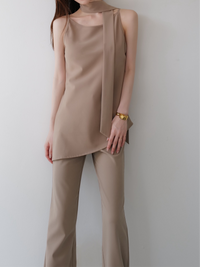 sample sale / long tie flare top