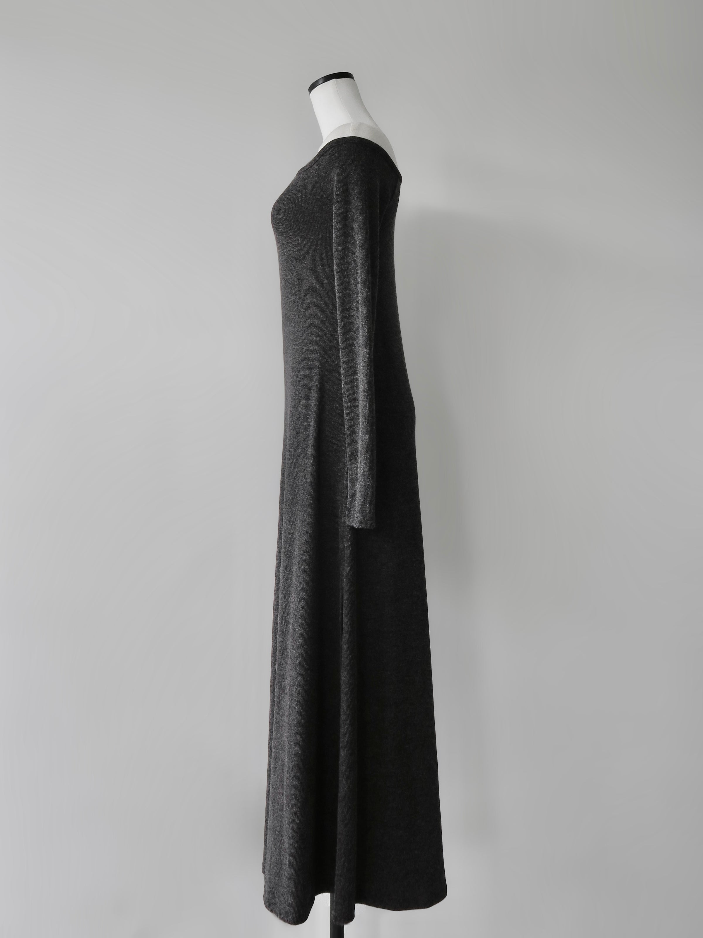 loose shoulder long dress