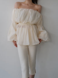 shirring off-shoulder blouse