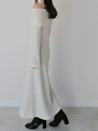 sample sale / off shoulder soft knit dress