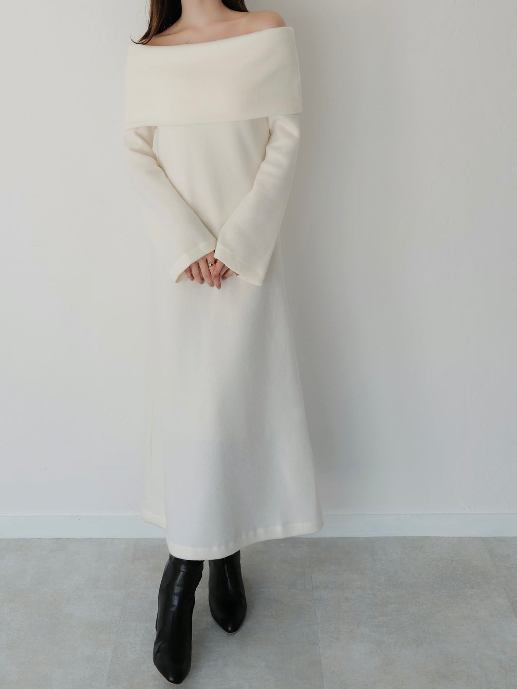 off shoulder soft knit dress – célon