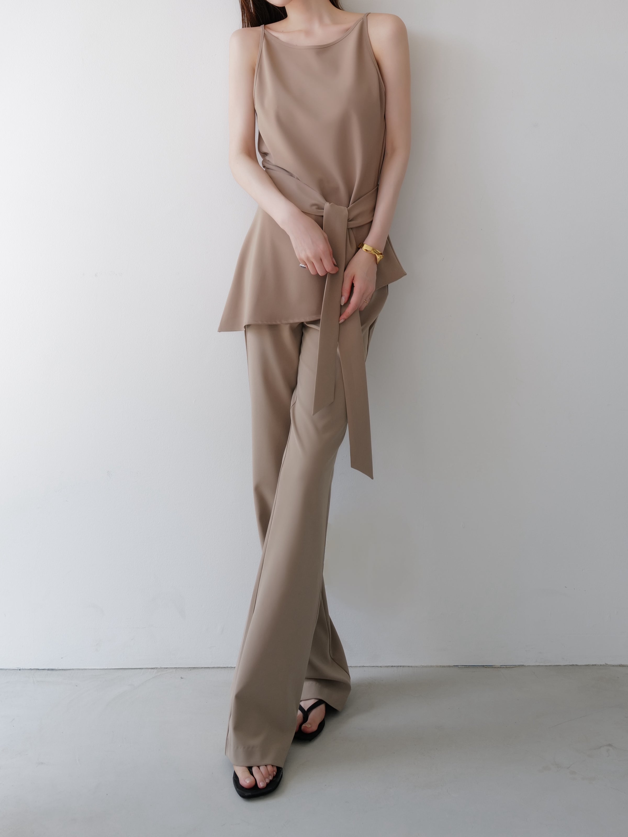 sample sale / long tie flare top