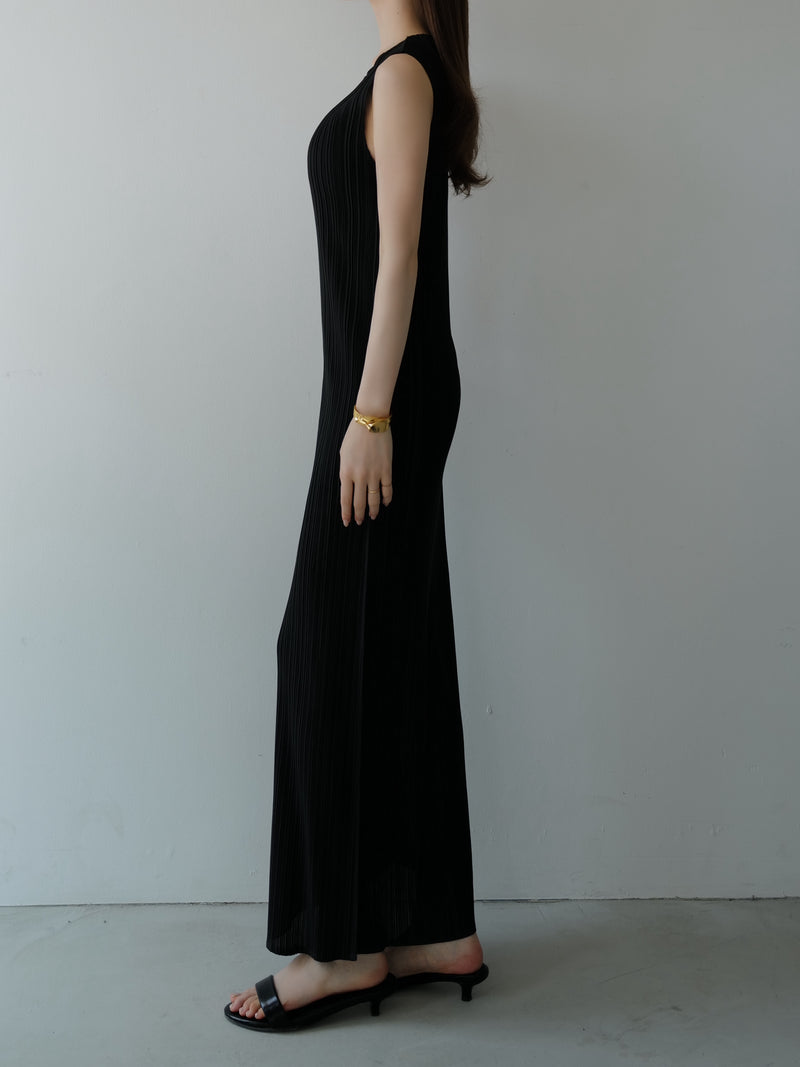 bellows sleeveless dress