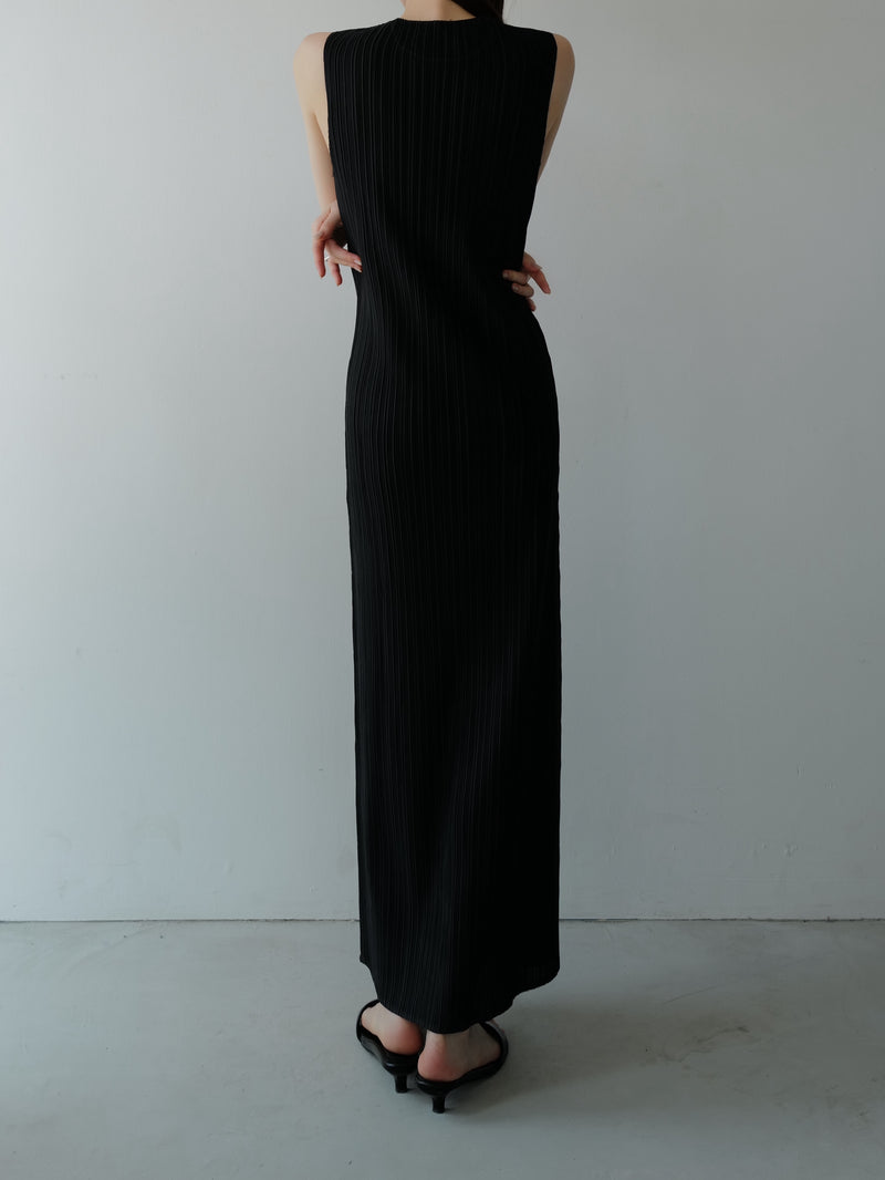 bellows sleeveless dress