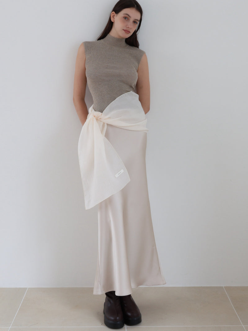 shiny cap sleeve knit top