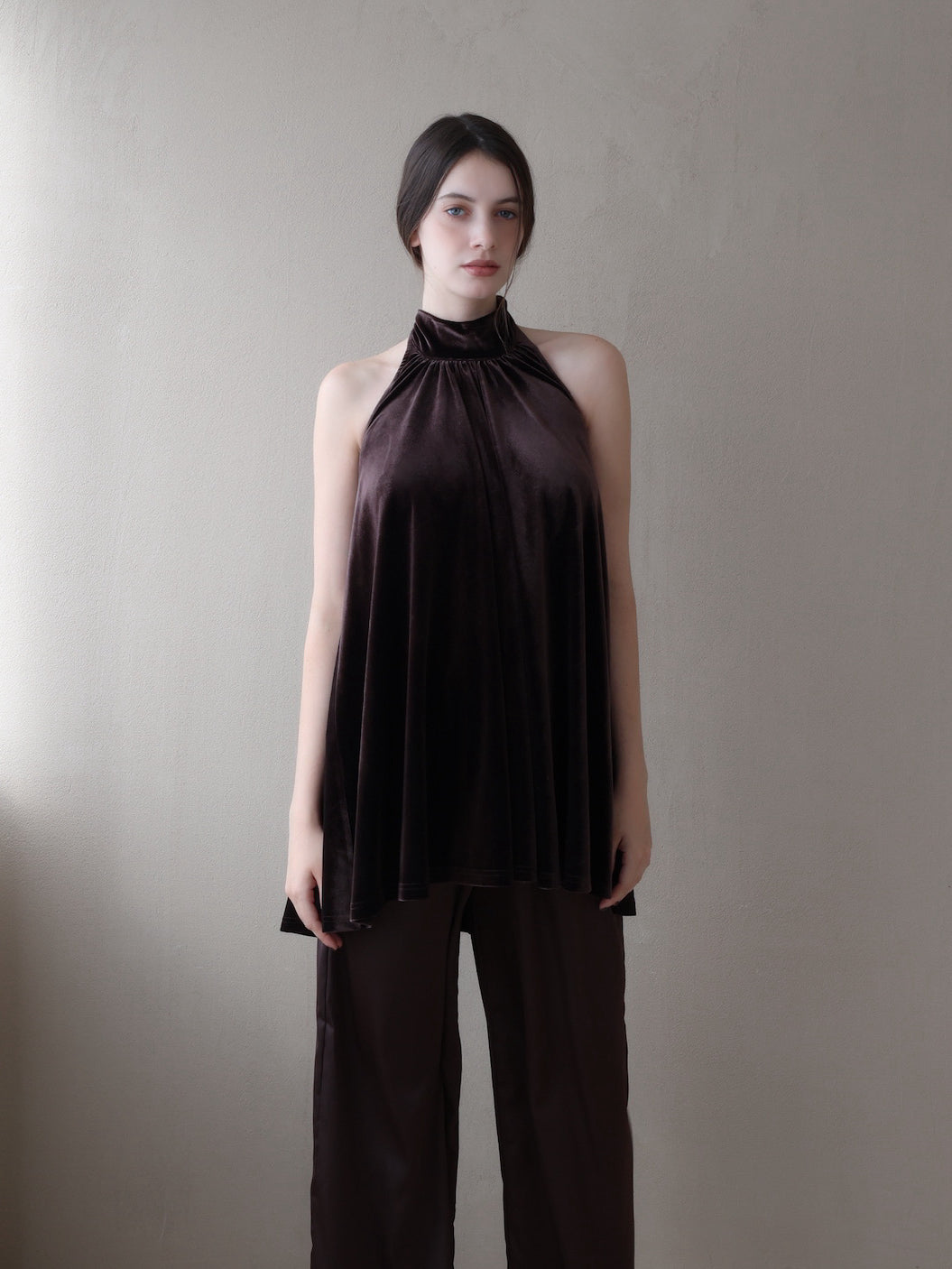 velour back open tie blouse