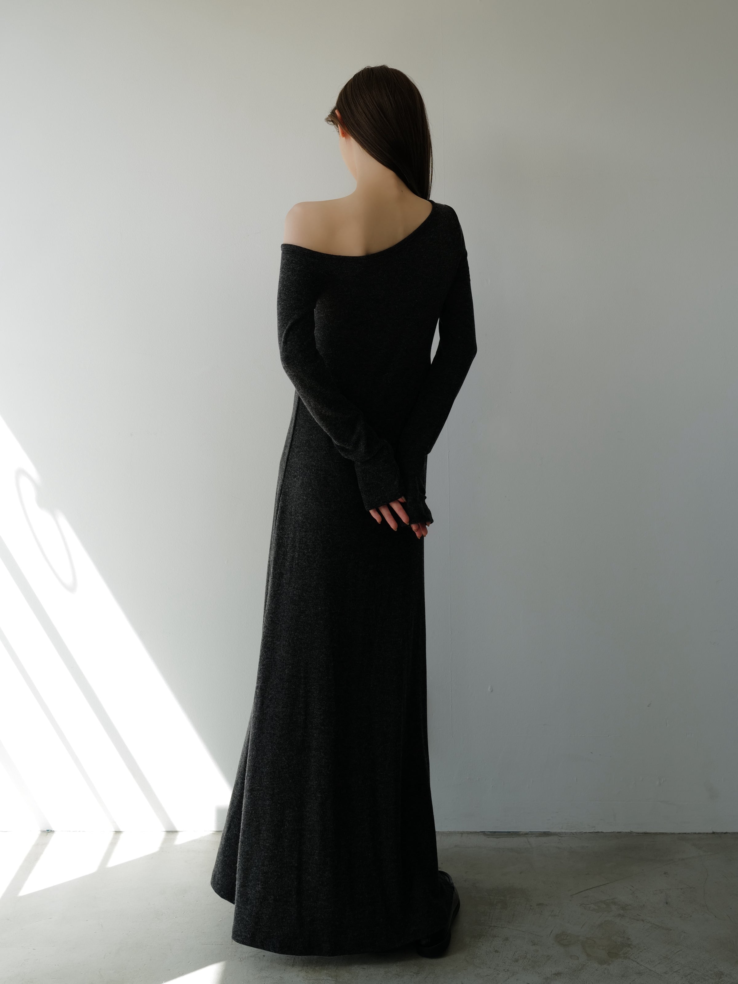 loose shoulder long dress
