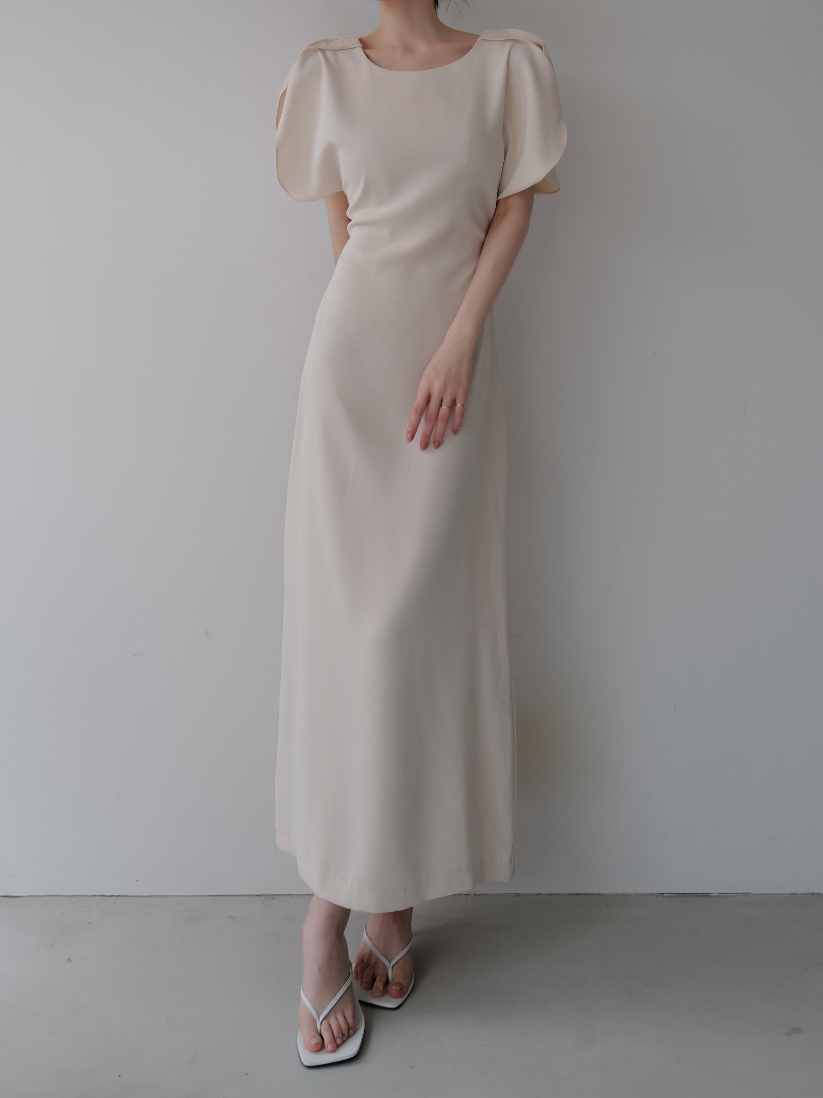 ワンピース Maison celon rounded hem sleeve dress rounded hem sleeve dress – célon