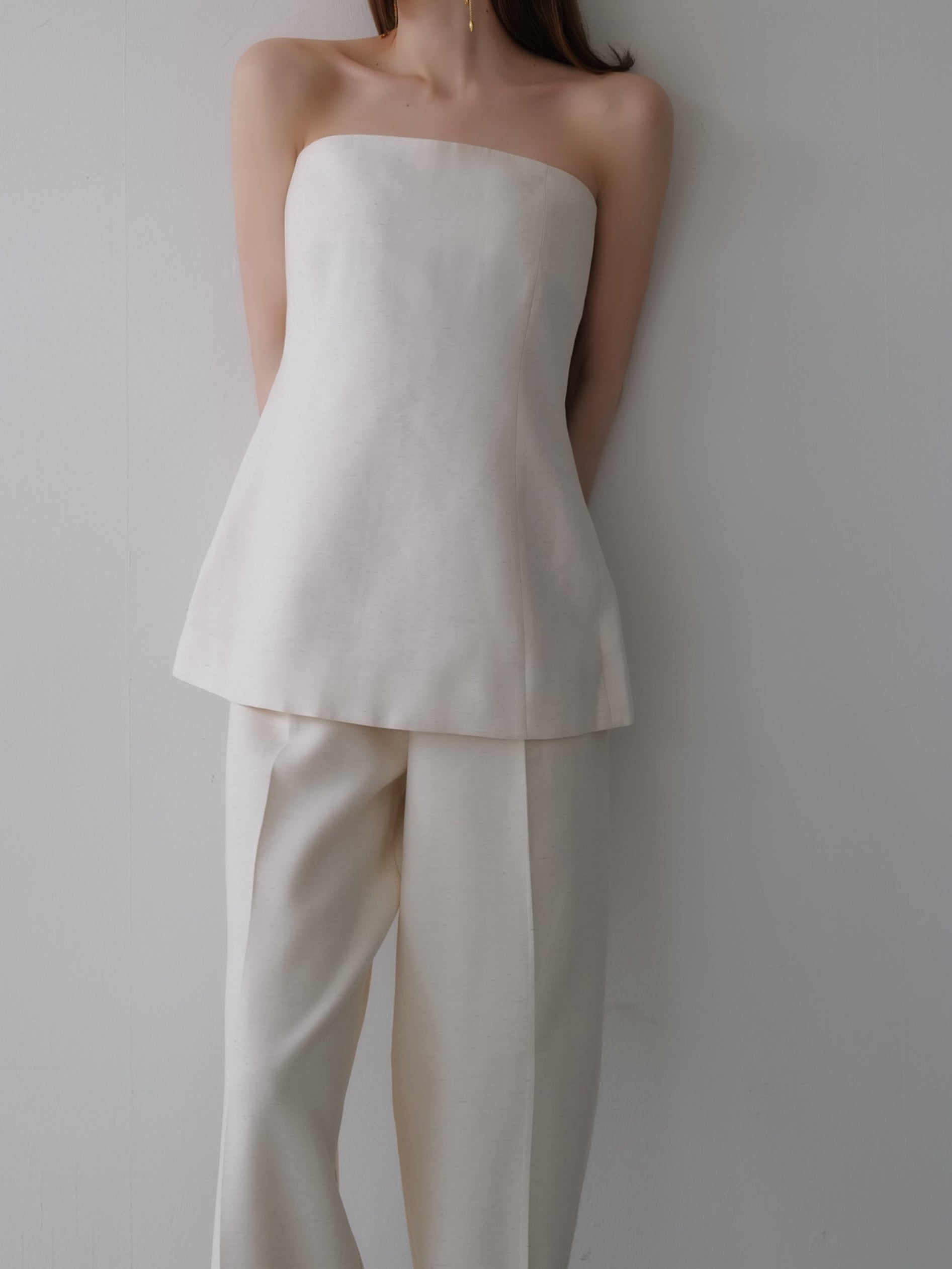 minimal strapless bustier