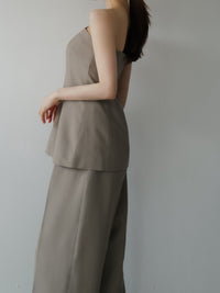 minimal strapless bustier