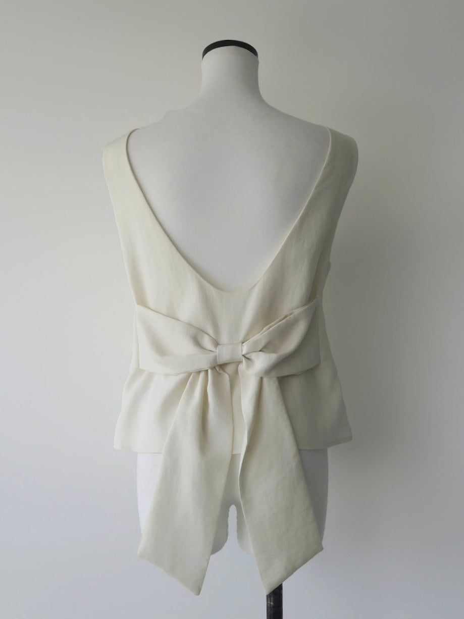 back ribbon linen blouse