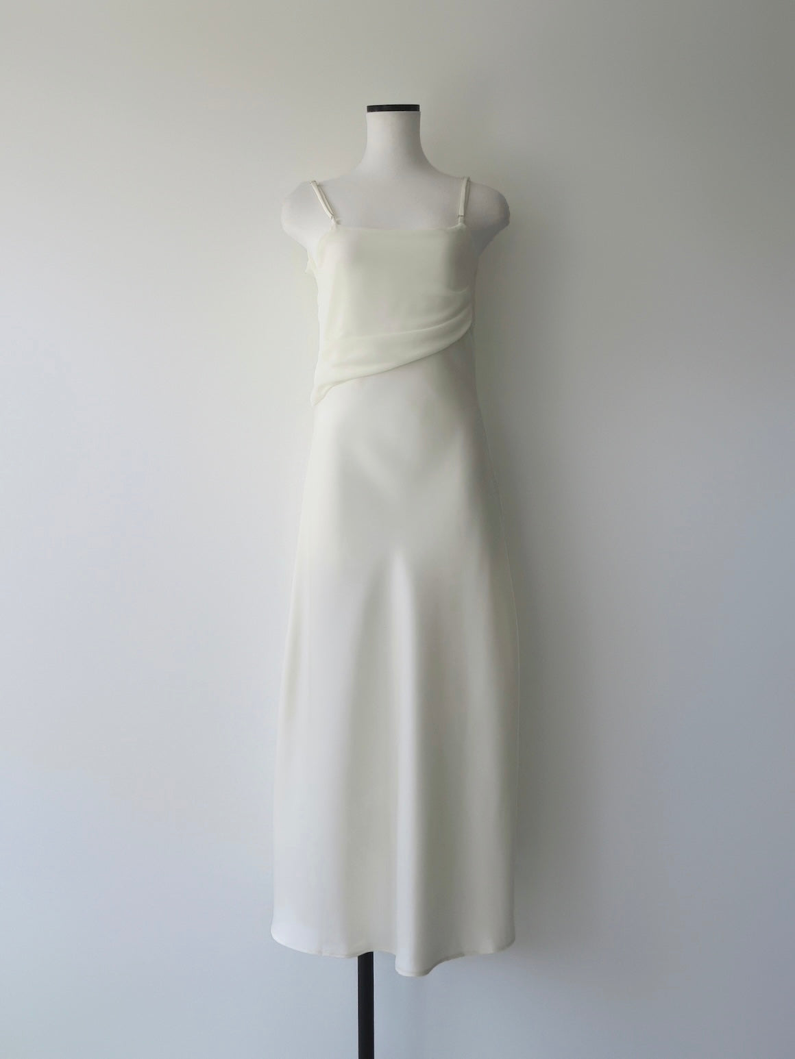 minimalist pleated long dress