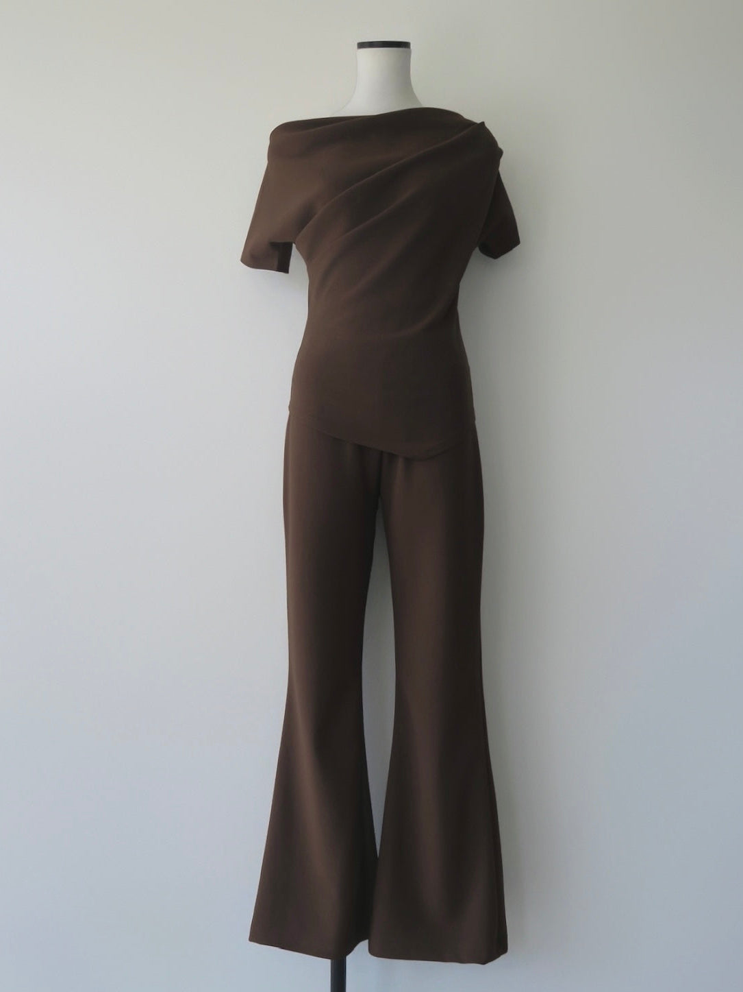 airy drape silhouette set-up (POP UP)