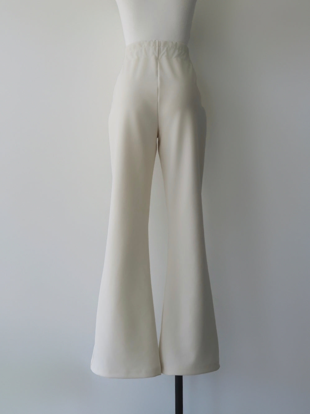 airy drape silhouette set-up (POP UP)