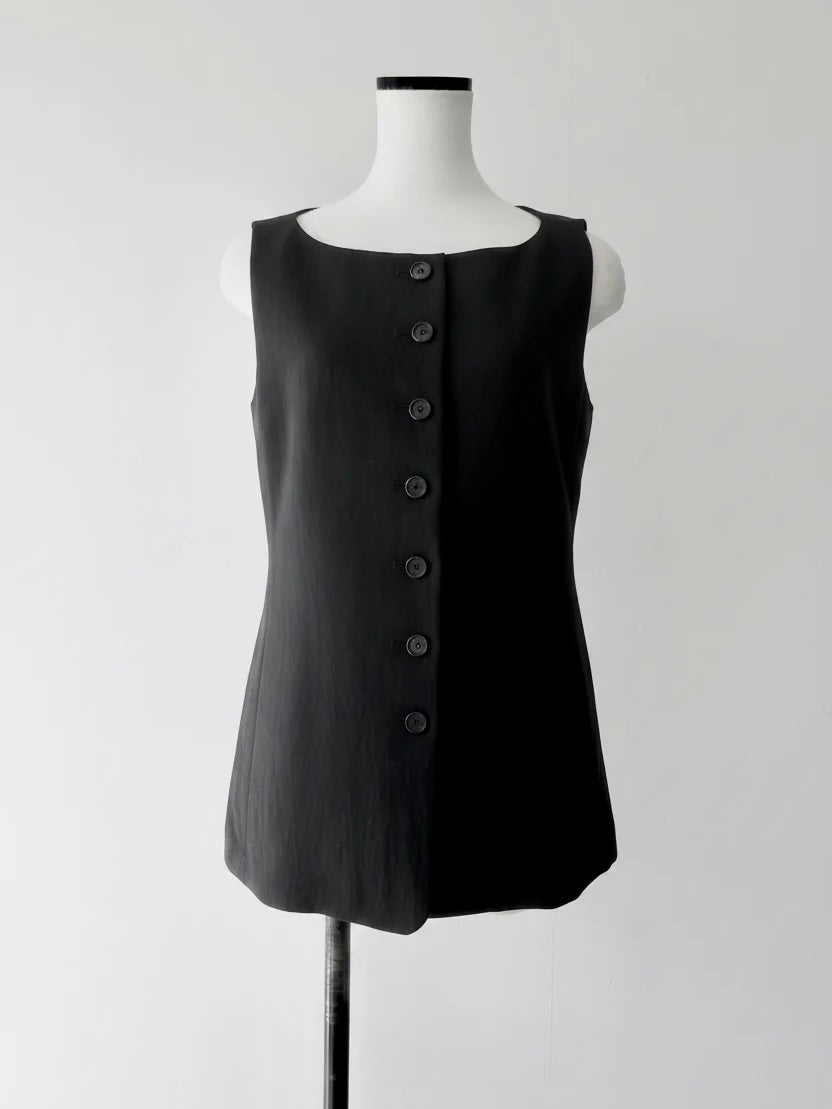 minimal button vest