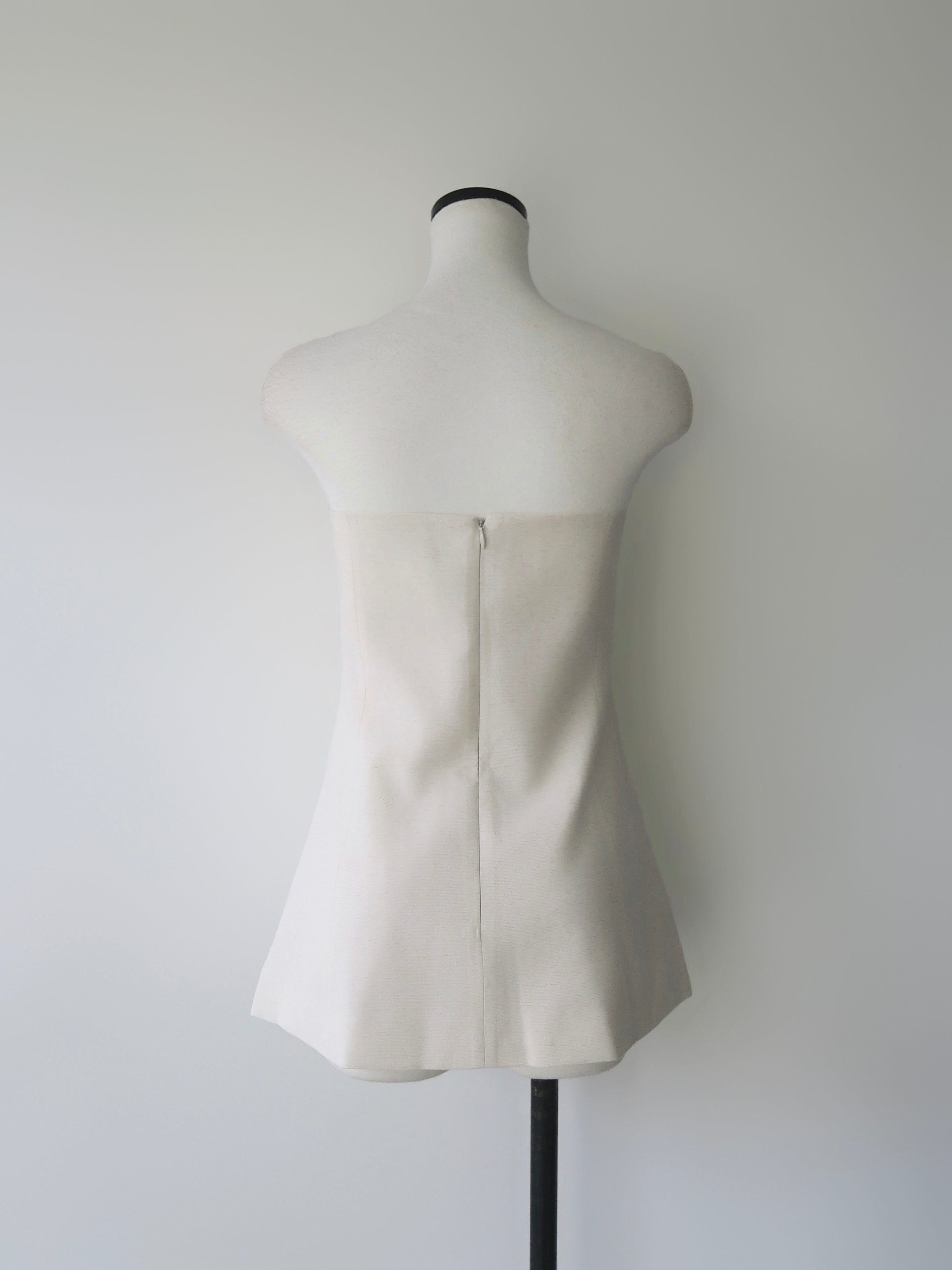 minimal strapless bustier