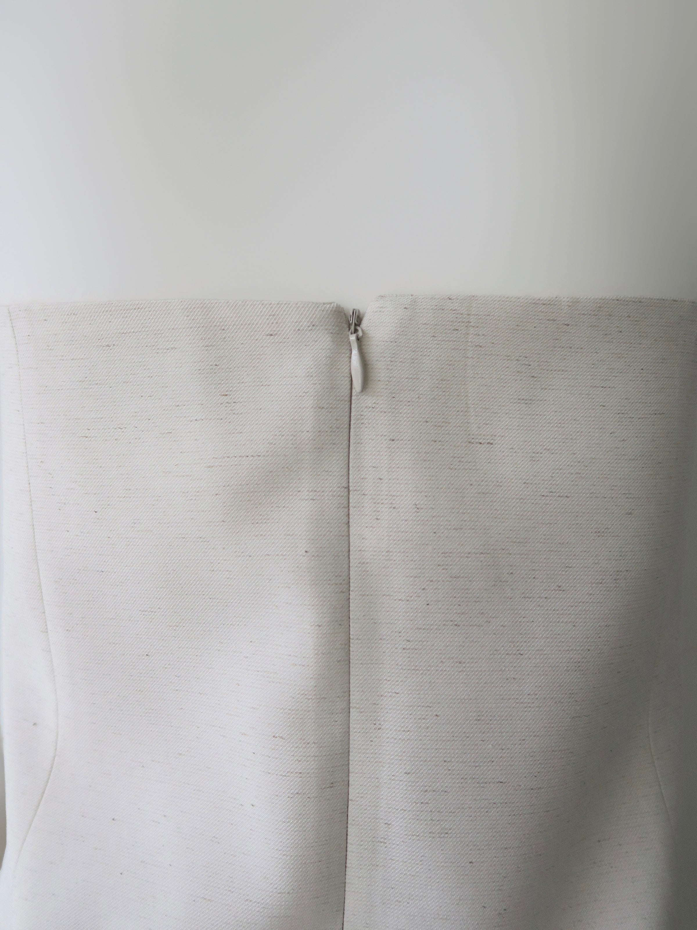 minimal strapless bustier