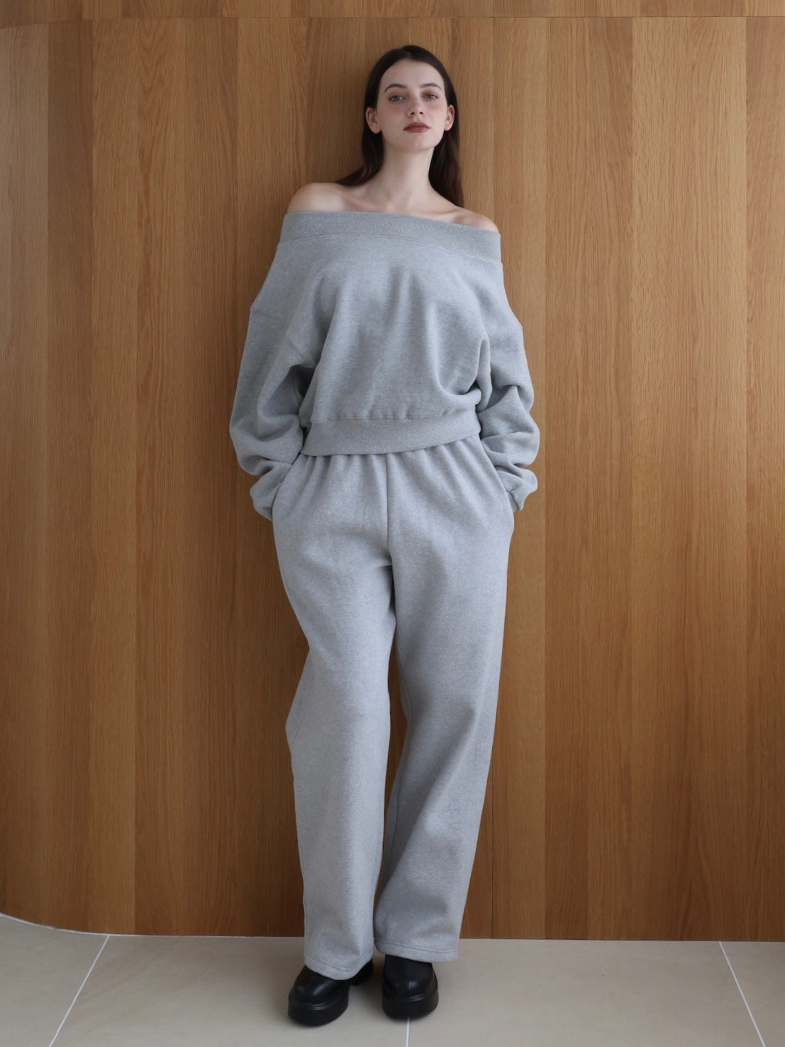 loose sweat pants