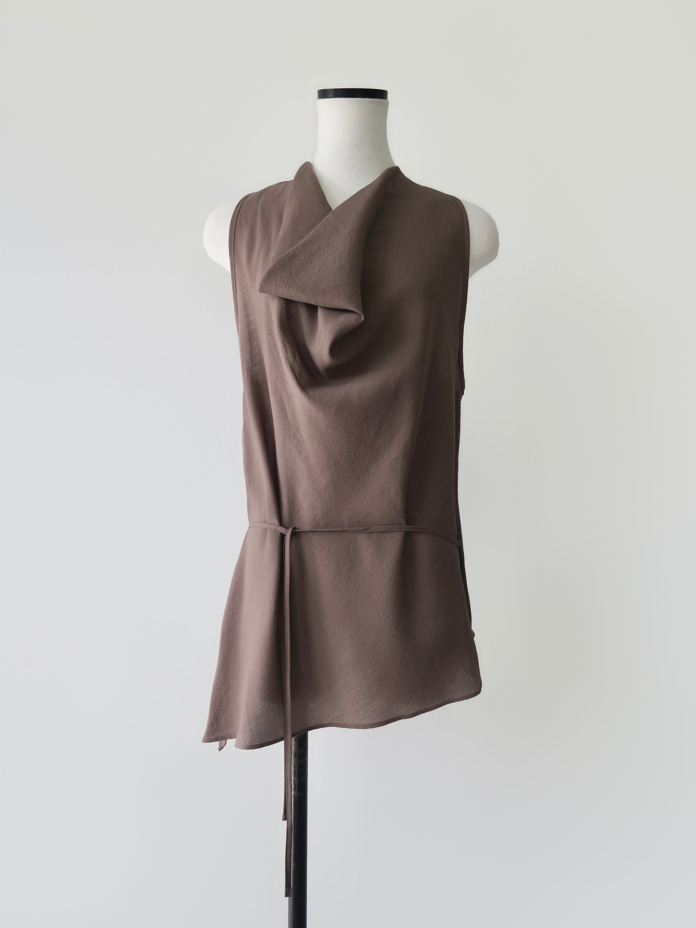 draped neck waist ribbon blouse