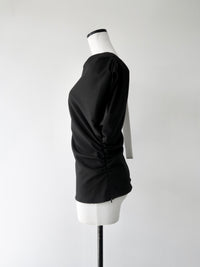ribbon one shoulder setup