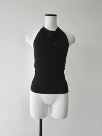 fluid halter neck setup