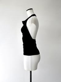 fluid halter neck setup