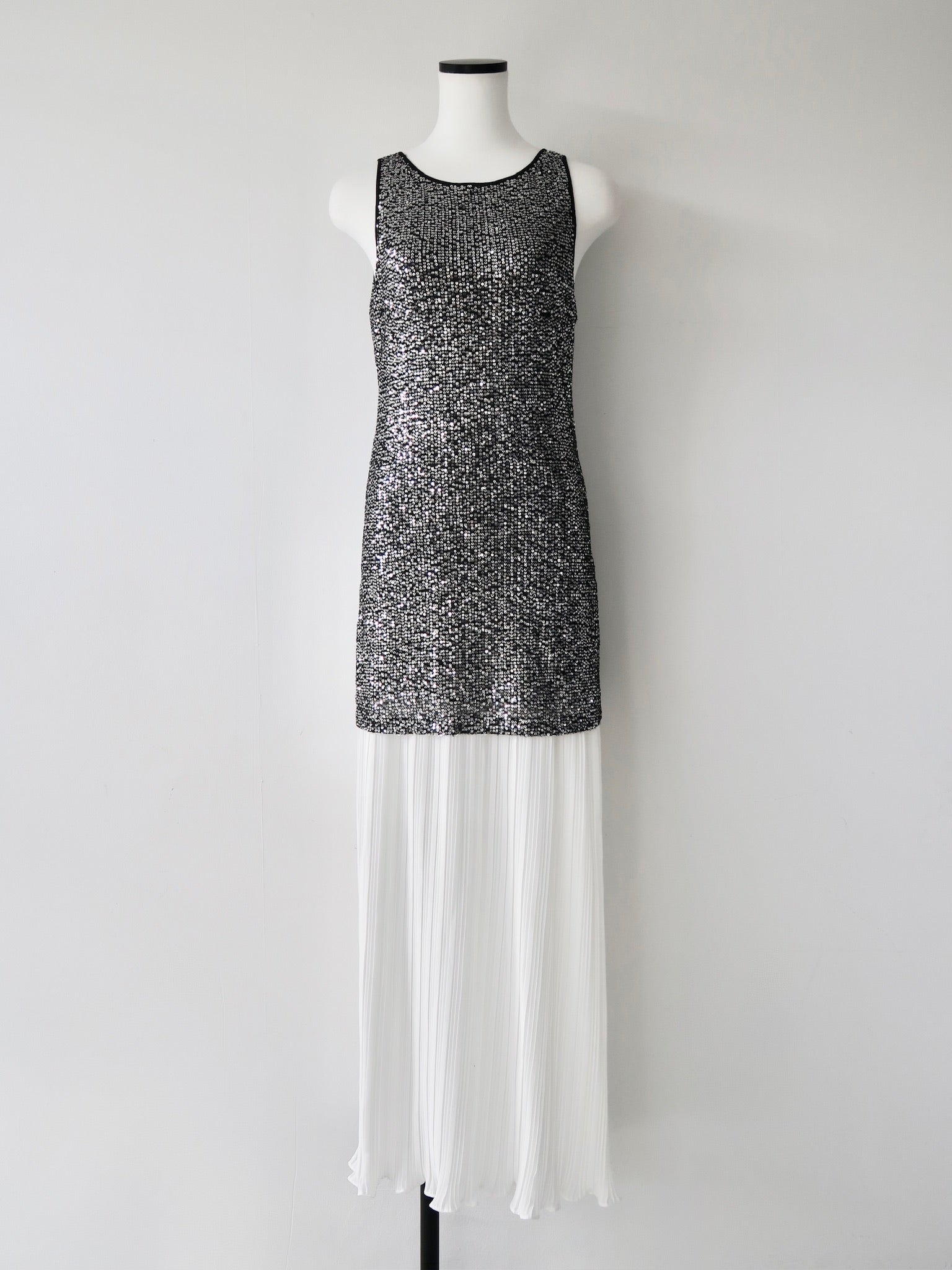 summer sale / sparkle contrast dress