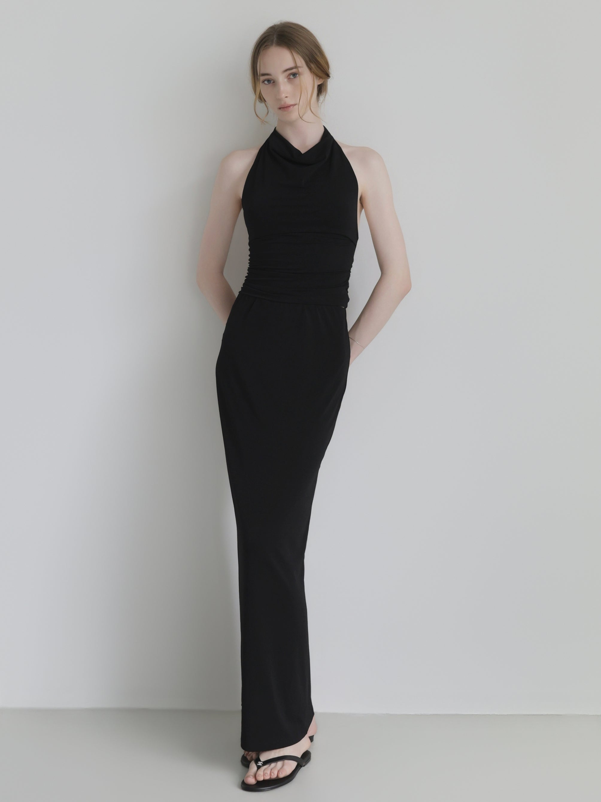 fluid halter neck setup