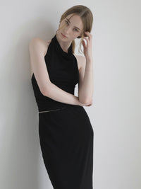fluid halter neck setup