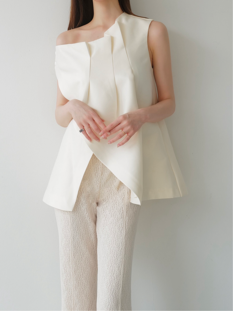 asymmetry tucked sleeveless top