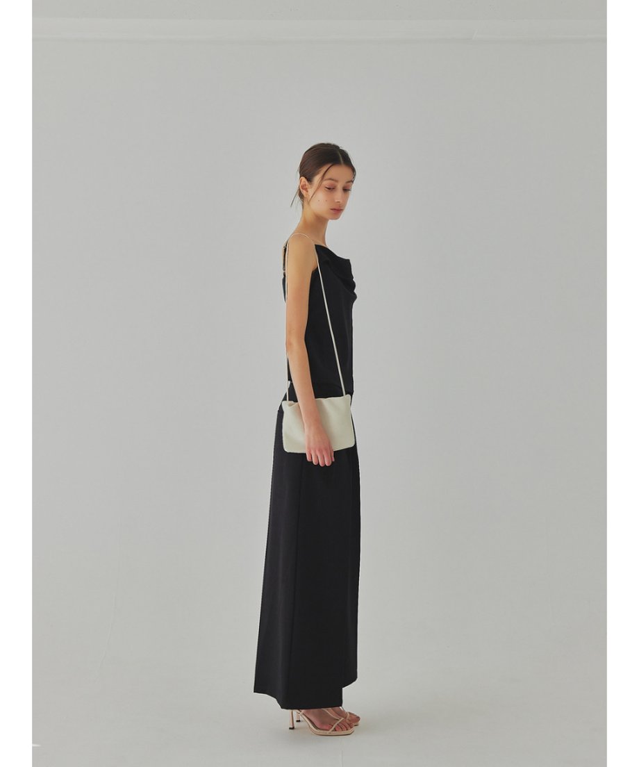 sample sale / center tuck wide pants
