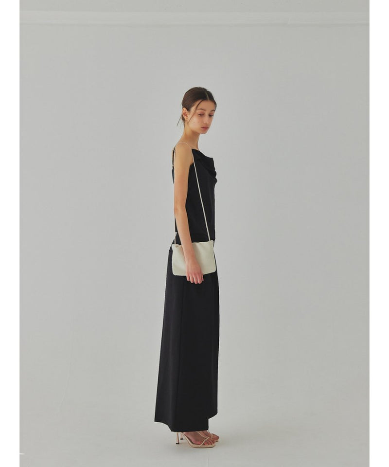 center tuck wide pants