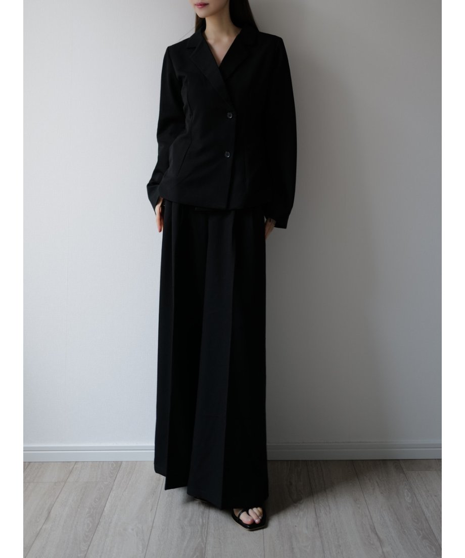 sample sale / center tuck wide pants