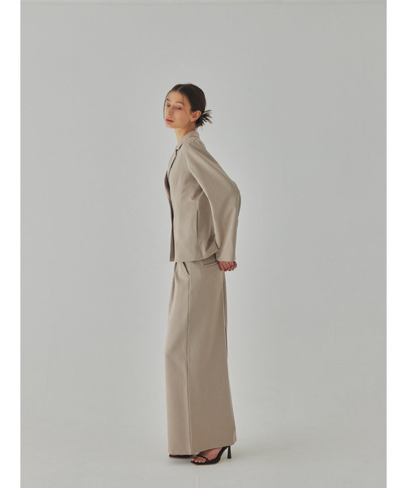 center tuck wide pants