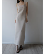 ( 9/18 20:00~ resale ) u-neck pencil dress