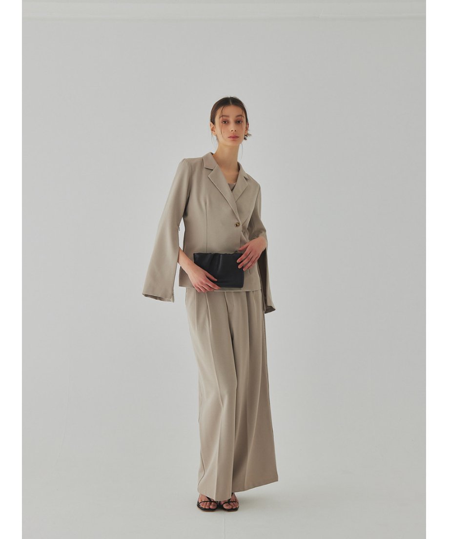 sample sale / center tuck wide pants