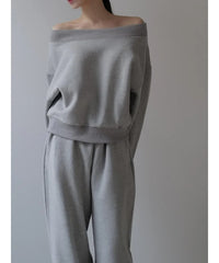 sample sale / off shoulder sweat